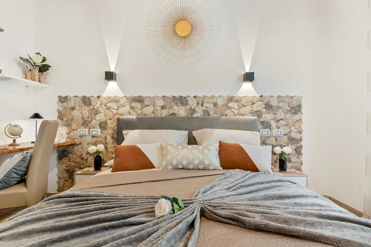 Alby Express Rooms La Spezia Bagian luar foto