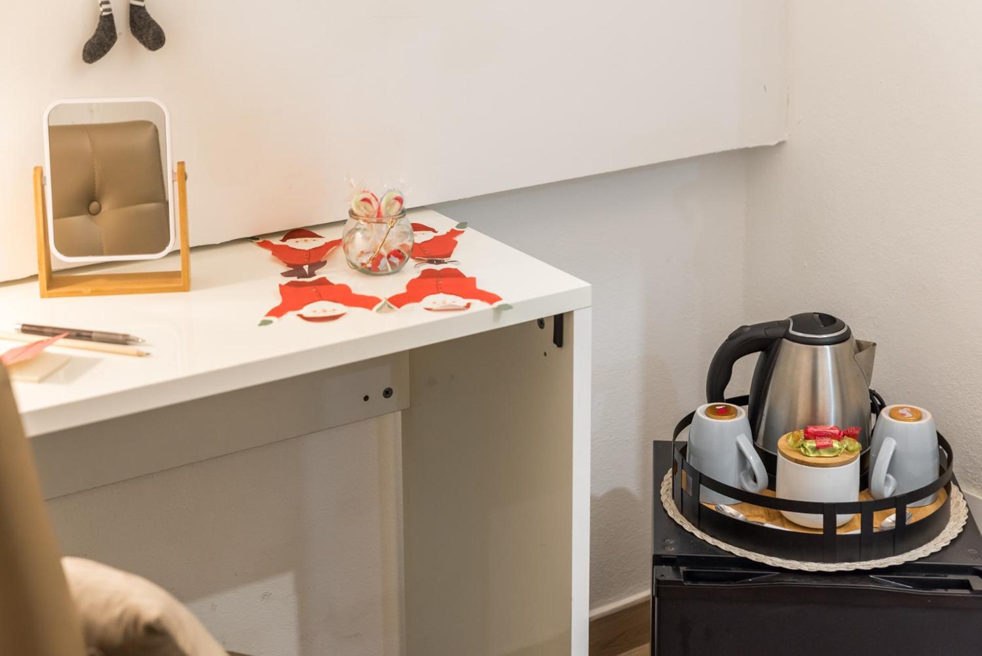 Alby Express Rooms La Spezia Bagian luar foto